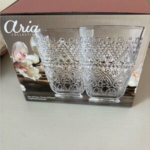 Aria Collection Textured Glass Set of 4 - Clear